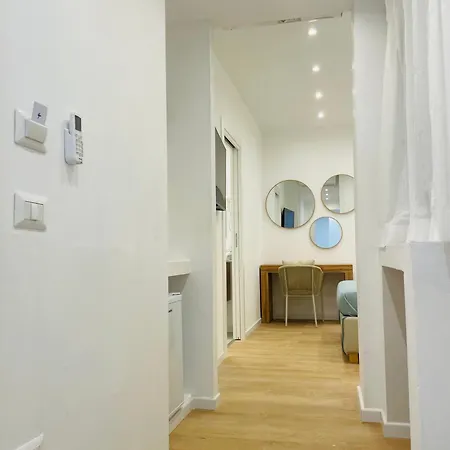 ゲストハウス Elis & 3*